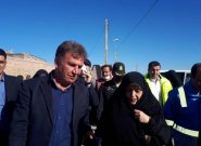 معاون رئیس جمهور در امور زنان و خانواده با اهالی روستای زلزله‌زده تیرشاب دیدار کرد