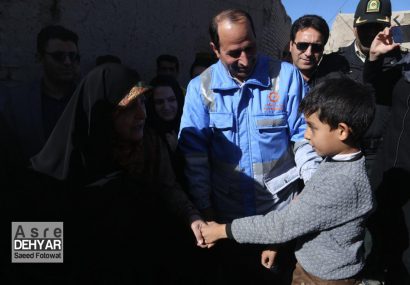 حضور معاون رئیس جمهور در مناطق زلزله زده سراب