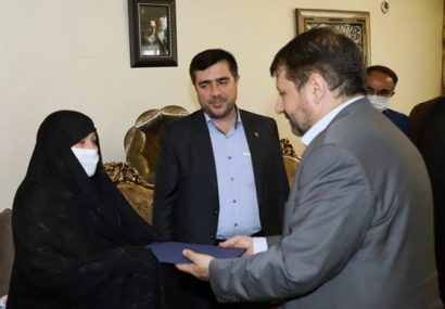 امنیت و قدرت کنونی کشور نتیجه تلاش های شهدا و ایثارگران است امنیت و قدرت کنونی کشور نتیجه تلاش های شهدا و ایثارگران است