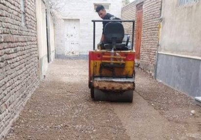 آسفالت ریزی اساسی دو کوچه در خیابان طالقانی