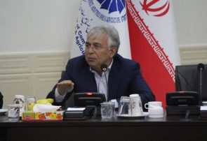 صدور بخشنامه ها و دستورات جدید باعث عملکرد نامناسب تجار ایرانی در سطح جهانی میشود صدور بخشنامه ها و دستورات جدید باعث عملکرد نامناسب تجار ایرانی در سطح جهانی میشود
