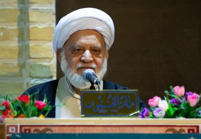 ضربات مدیریت ناکارآمد بر اقتصاد به مراتب از تحریم‌ها بیشتر است