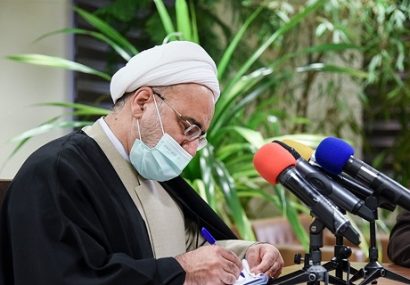 قطعاً یکی از رسالت های مهم خبرنگاران دلسوز و متعهد آگاهی بخشی است قطعاً یکی از رسالت های مهم خبرنگاران دلسوز و متعهد آگاهی بخشی است