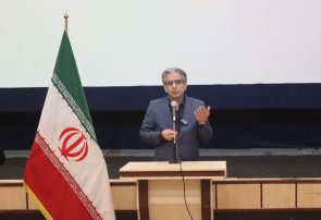زبان فرهنگ و هنر، نافذترین ابزار برای انتقال پیام در لایههای اجتماعی است زبان فرهنگ و هنر، نافذترین ابزار برای انتقال پیام در لایههای اجتماعی است