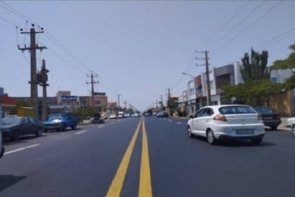 اجرای عملیات خط کشی محوری جاده مایان انجام شد اجرای عملیات خط کشی محوری جاده مایان انجام شد